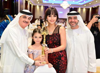 Saimure Duolikun Dubai'de Yılın İş Kadını Ödülü